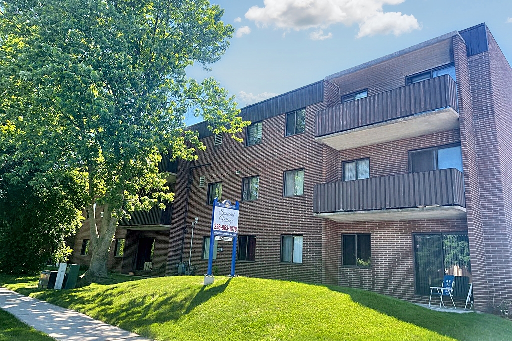 52, 68 Suncoast Drive East, Goderich, ON N7A 4H7 — photo 1
