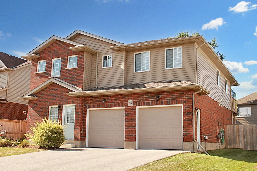 924 Kelsowood Lane, Fergus, ON N1M 2W3 — photo 1