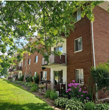 203 Lisgar Ave., Tillsonburg, ON N4G 3L5 — photo 1