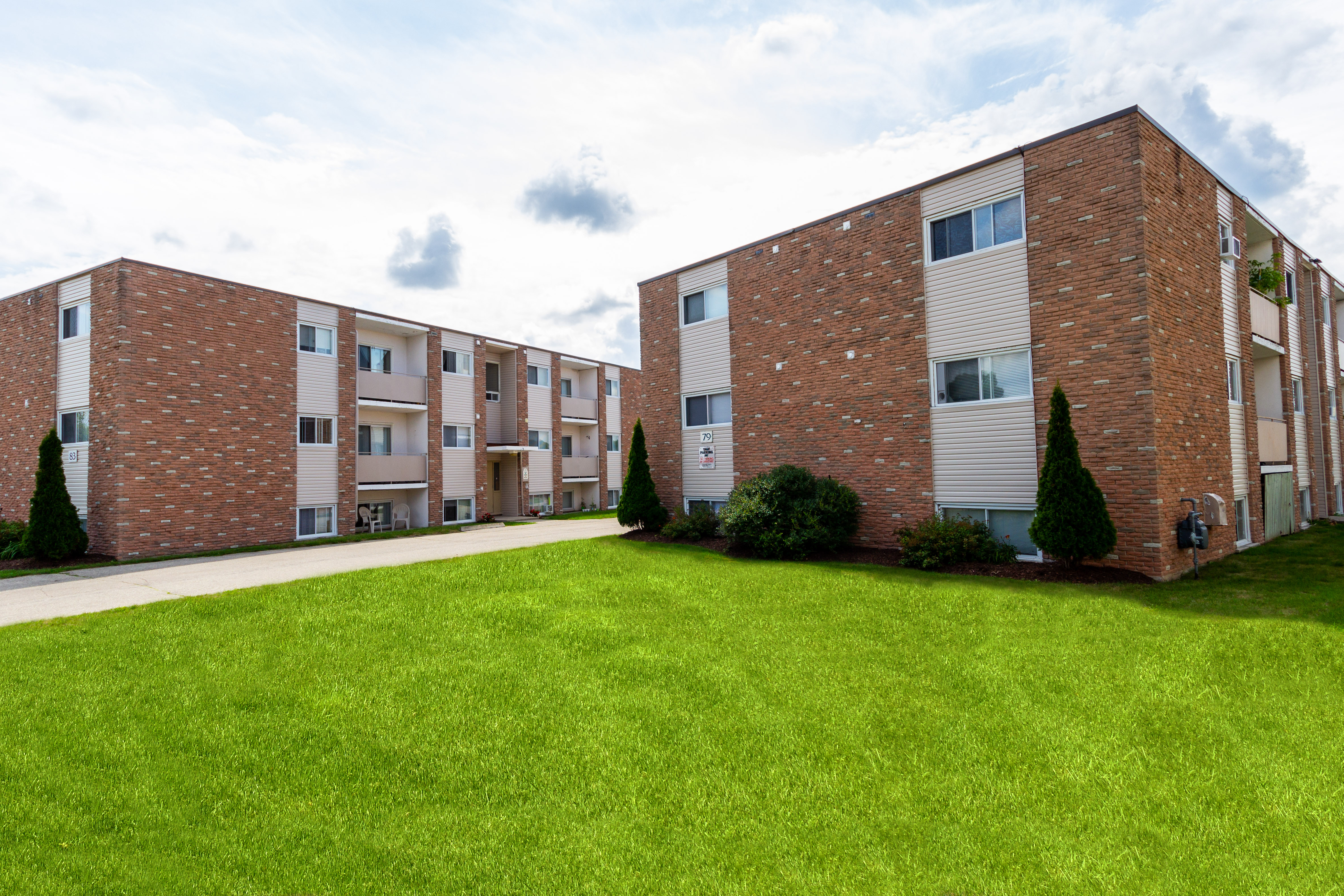 83 Conroy Crescent 79, Guelph, ON N1G 2V5 — photo 1