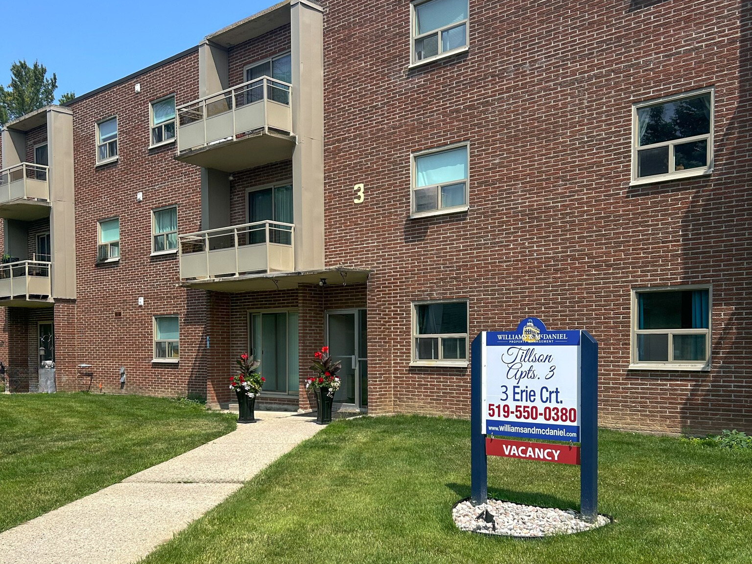 3 Erie Court, Tillsonburg, ON N4G 4T4 — photo 1