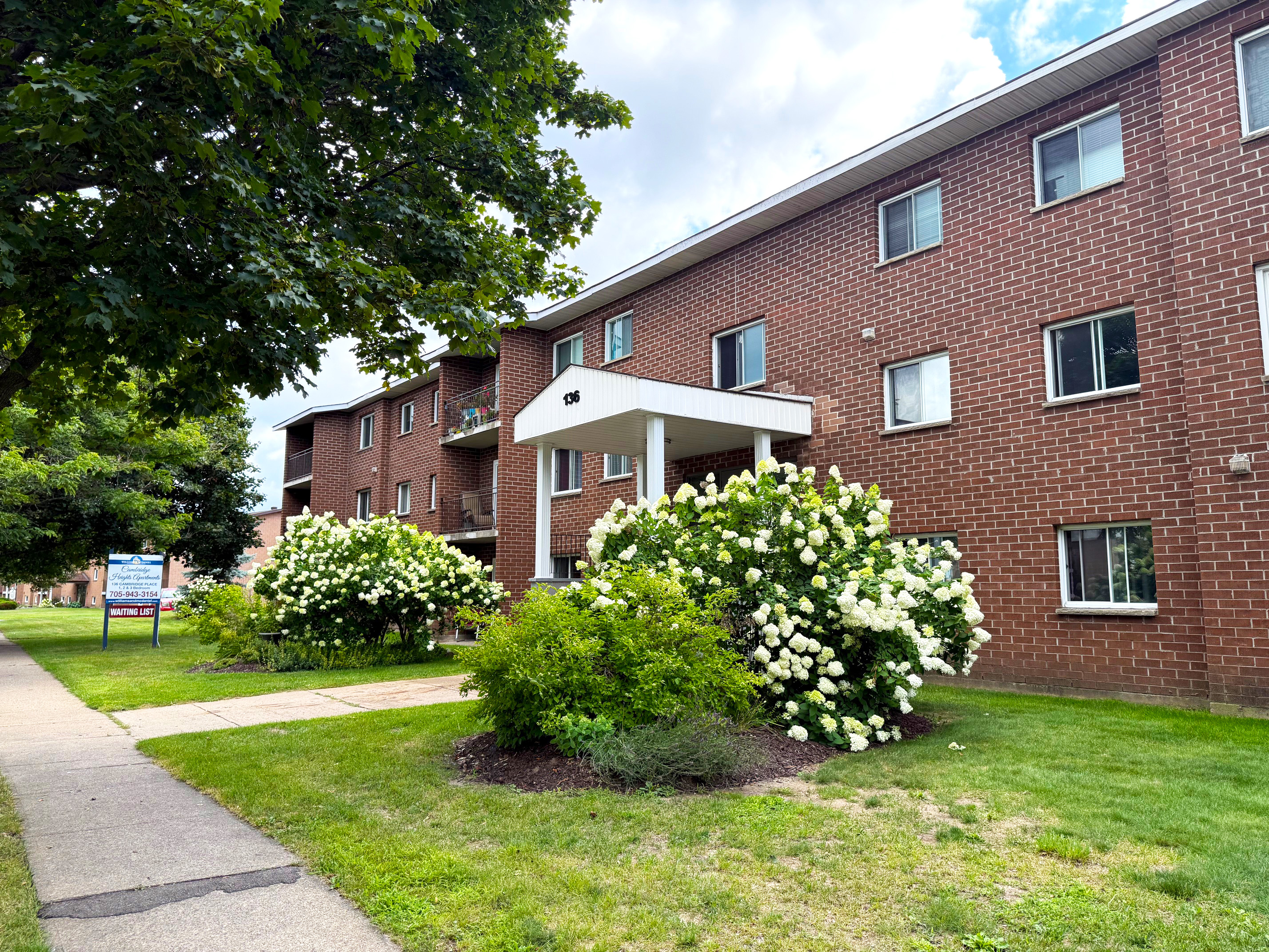 136 Cambridge Place, Sault Ste. Marie, ON P6A 6E9 — photo 1