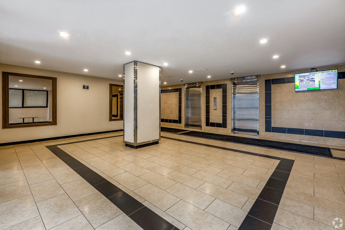 Camelot Towers - 1001 Main West, Hamilton