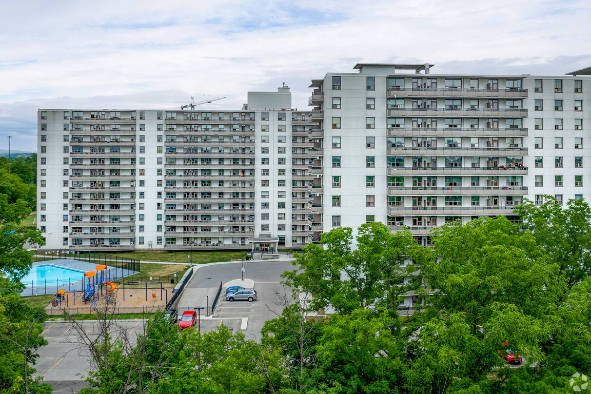 Camelot Towers - 981 Main Street West, Hamilton