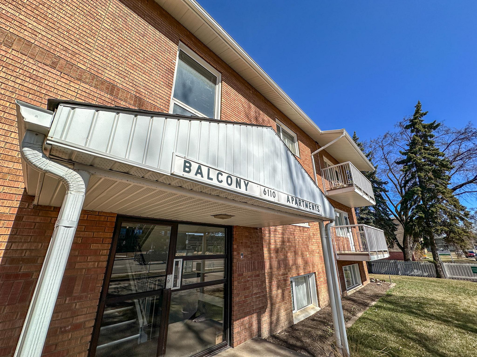 Balcony Apartments - 6110 118th - Photo 8