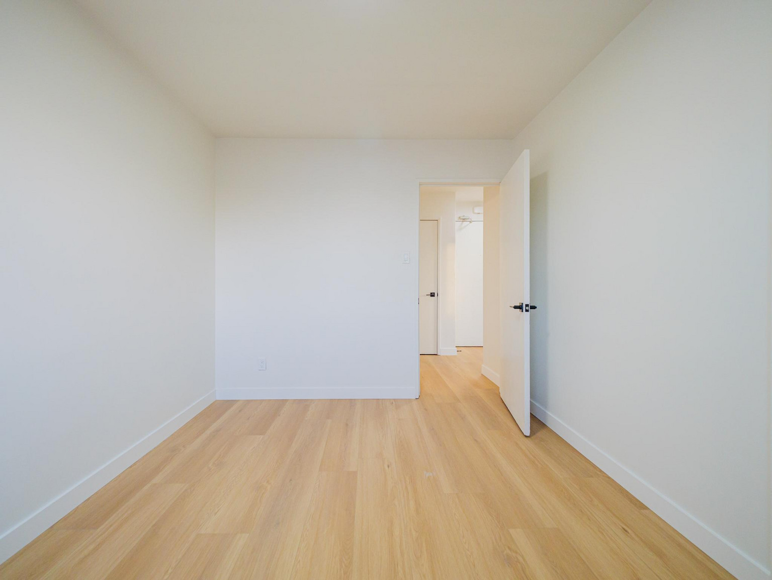 Rosedale Apartments  - Photo 9