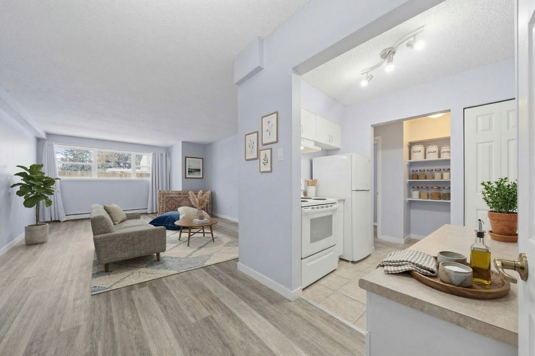 205 N - Photo 3