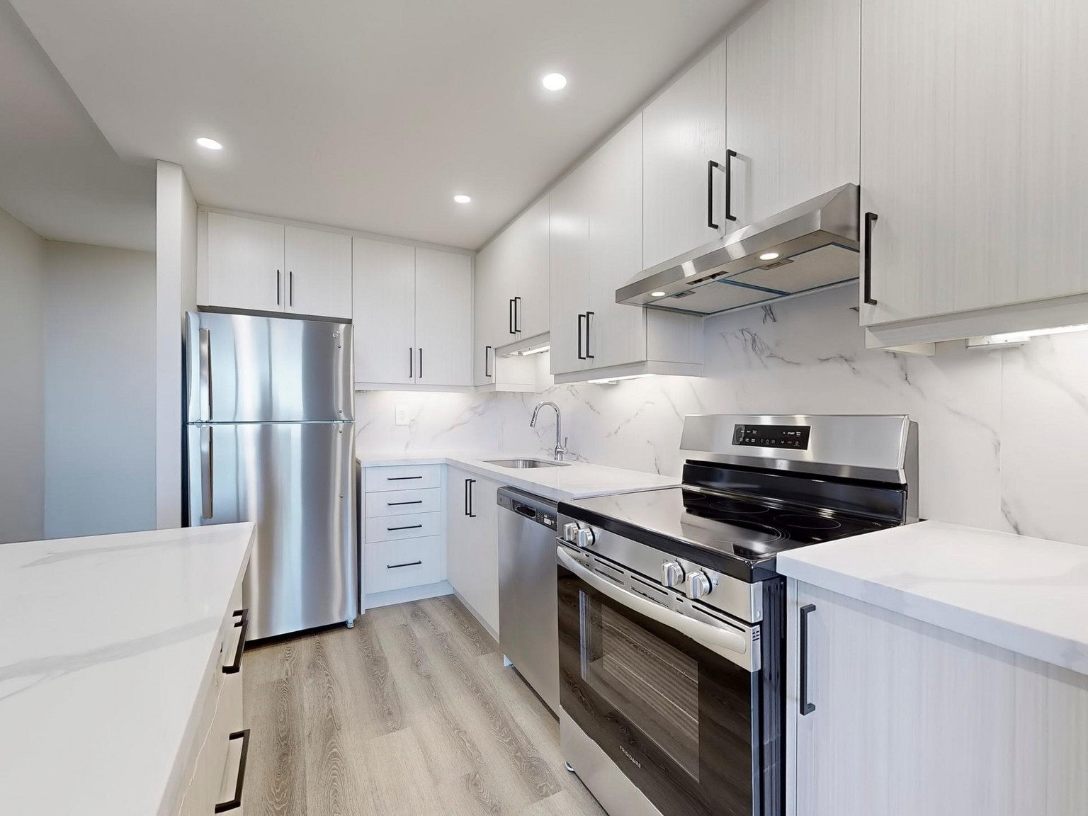 40 & 60 Pleasant Blvd - Photo 8