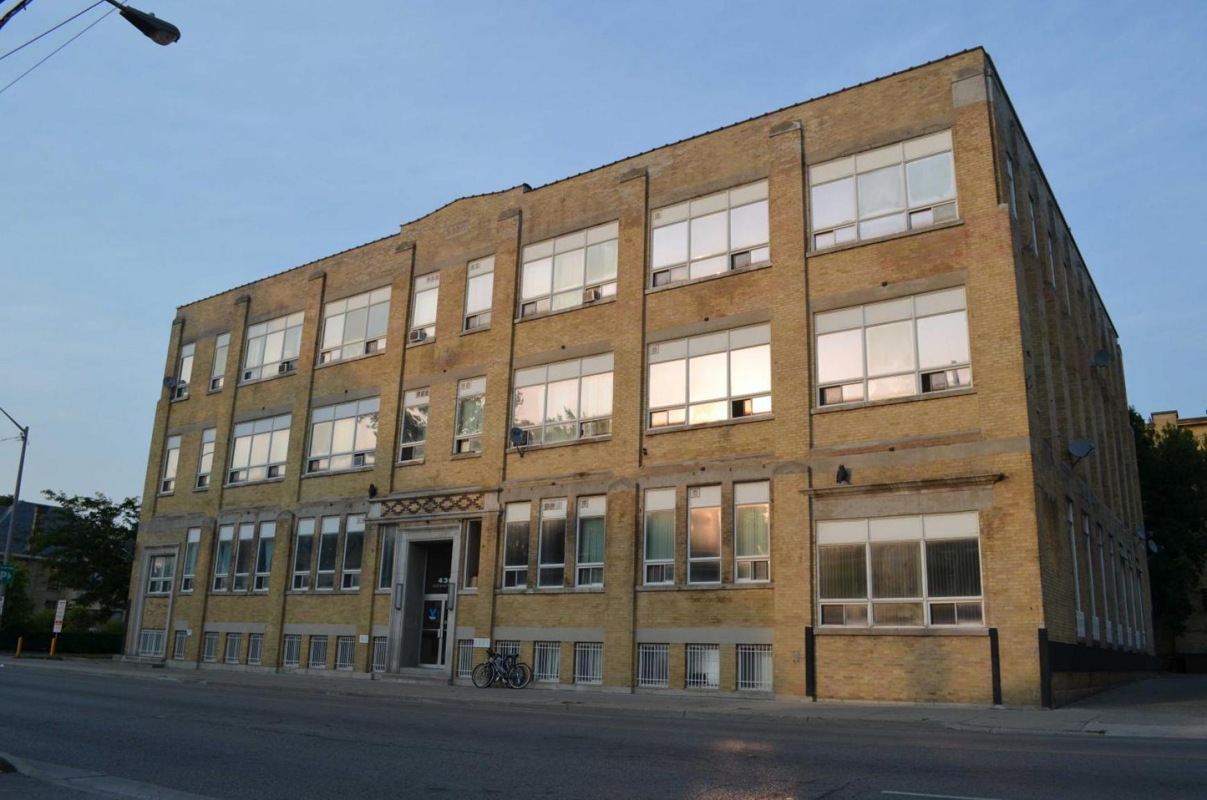 Adelaide Lofts - Photo 10