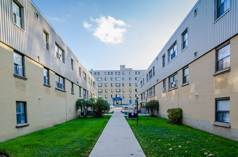 Grand Avenue Apartments - Photo 28