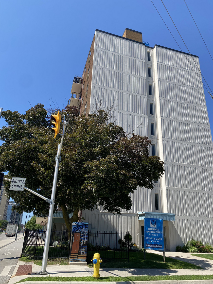 Dundas Apartments - Photo 28