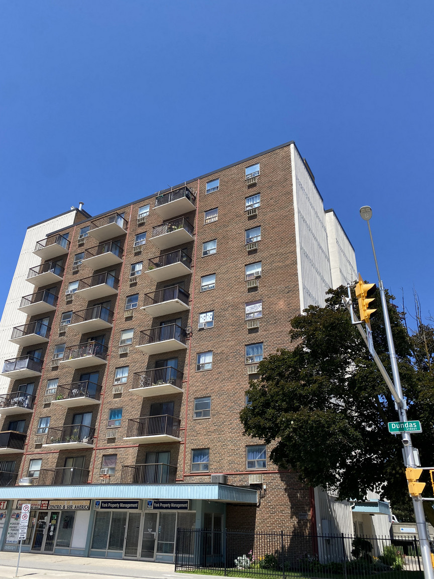 Dundas Apartments - Photo 31