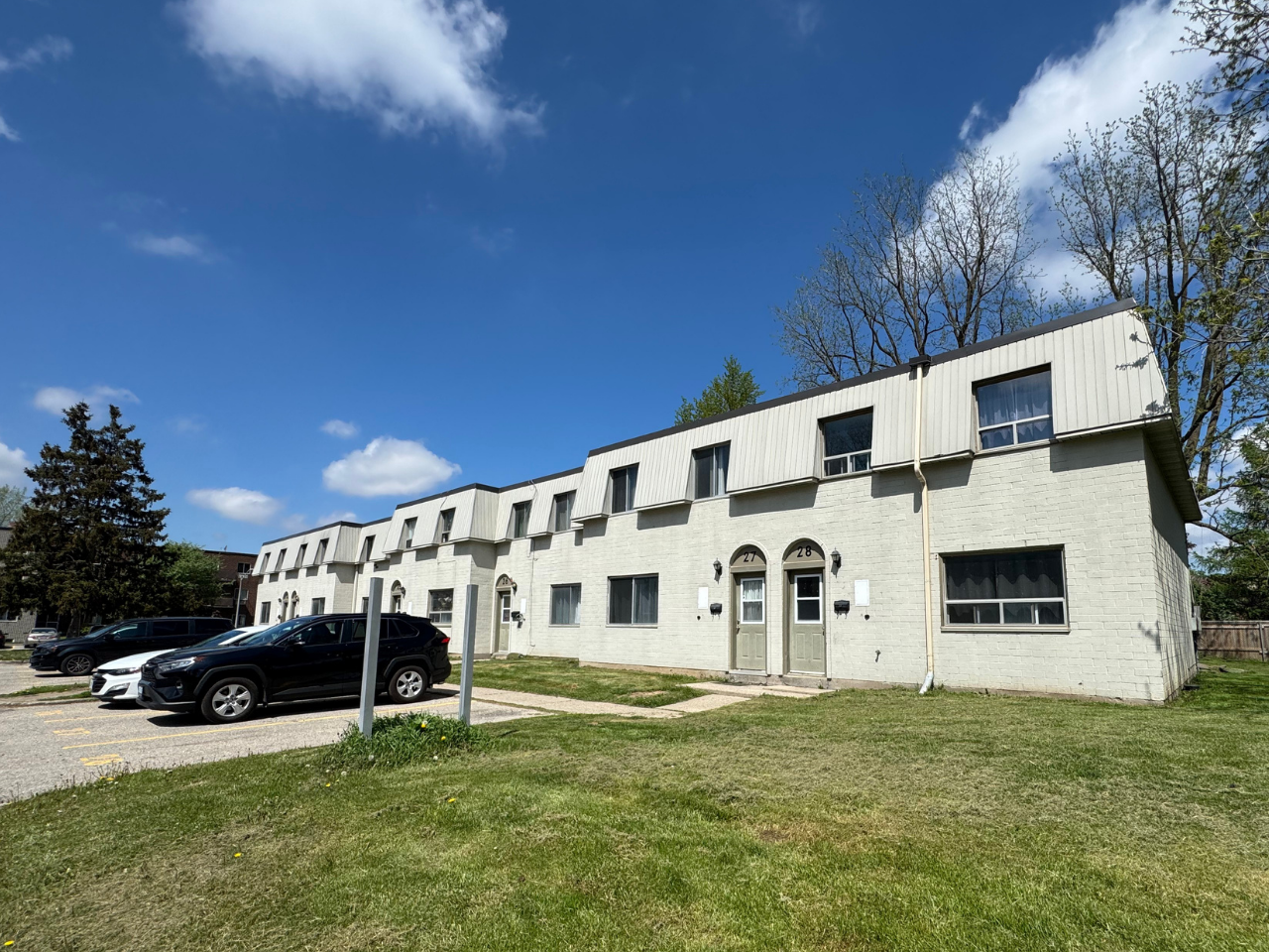 285 Thames St, Ingersoll, ON N5C 3M1 — photo 1
