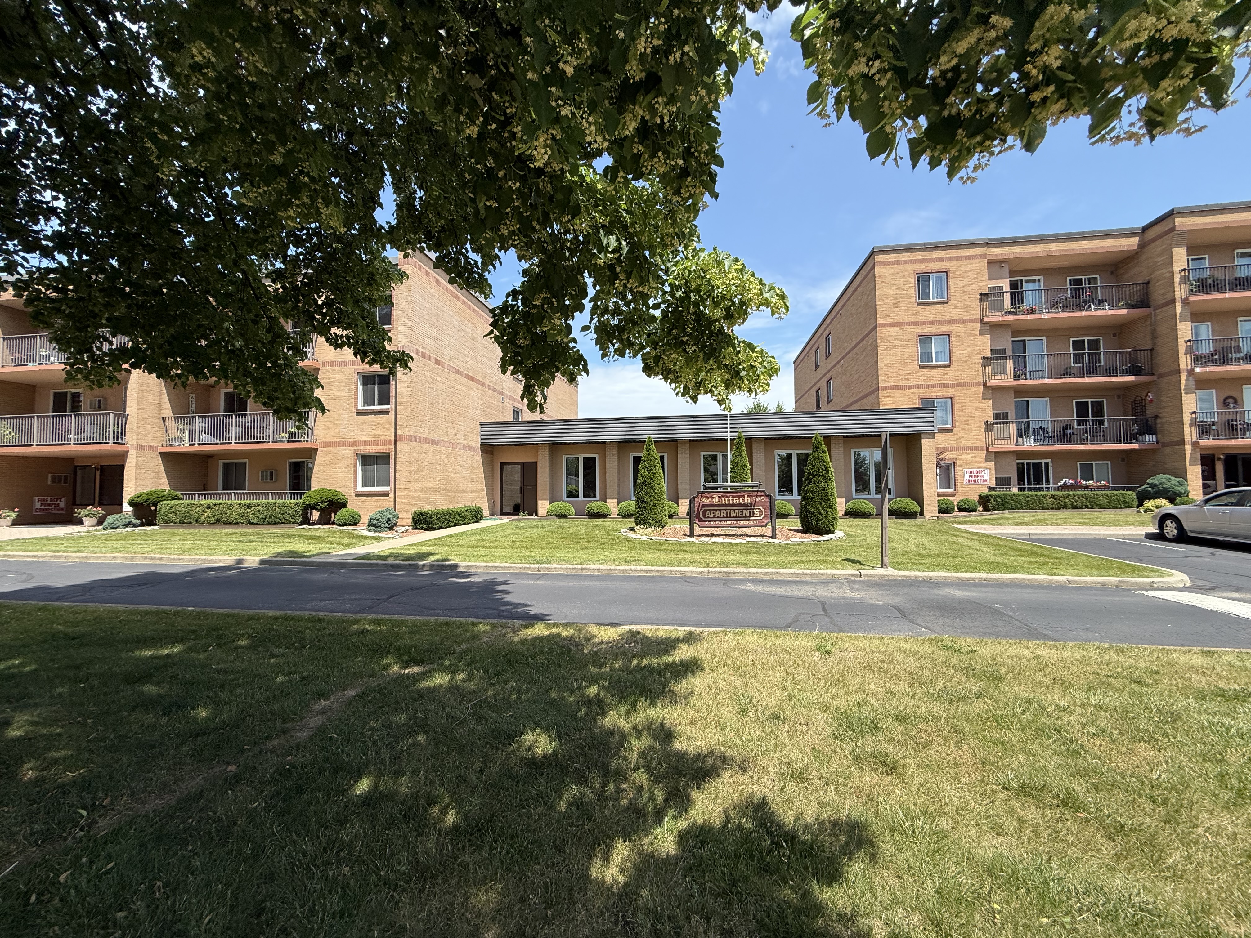 6 Elizabeth Crescent, Leamington, ON N8H 4Y1 — photo 2