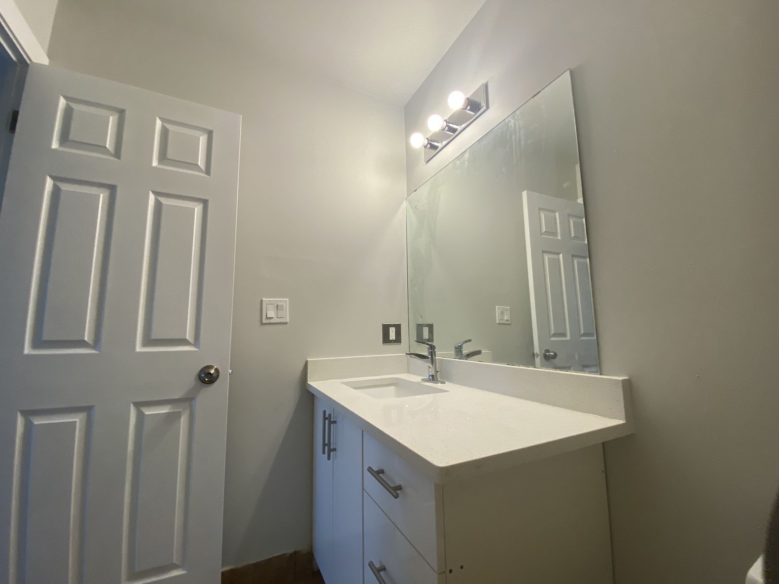 Riviera Garden One Month Free Rent !  - Photo 15