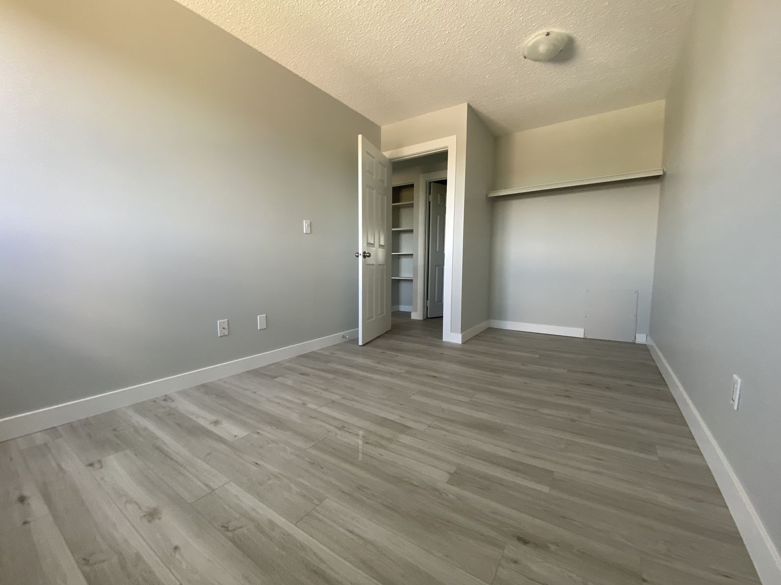 Riviera Garden One Month Free Rent !  - Photo 14