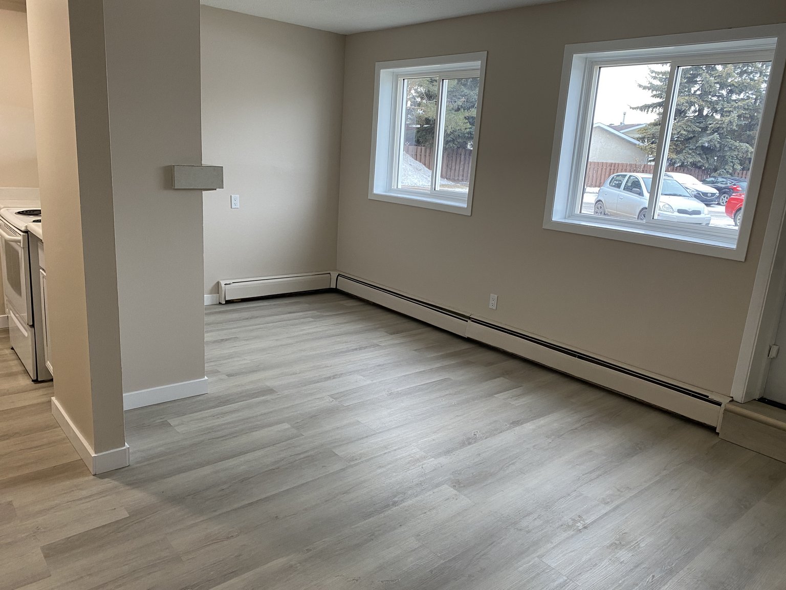 Riviera Garden One Month Free Rent !  - Photo 6