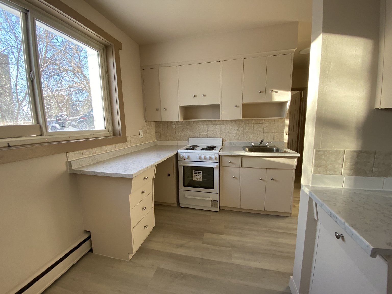 One bedroom Downtown Suite  - Photo 6