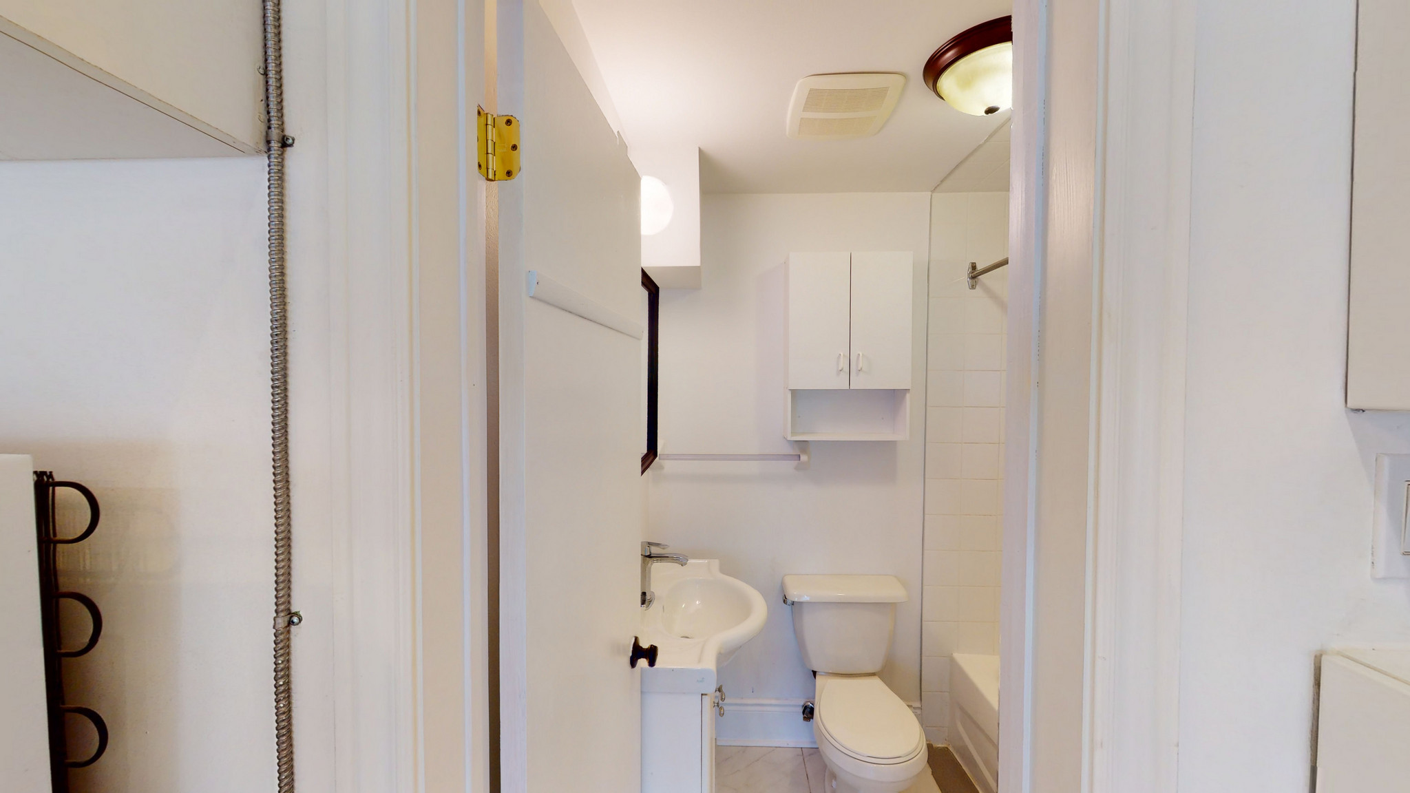 THE GERRARD FLATS - Photo 22