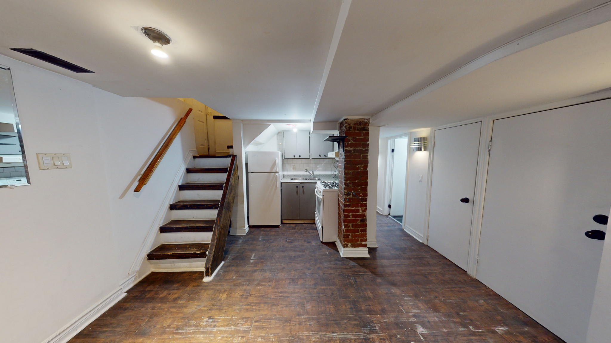 DOVERCOURT RD & DUPONT ST - Photo 12