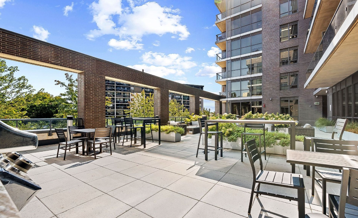 PARK TERRACES AT VALHALLA TOWN SQUARE - Photo 42