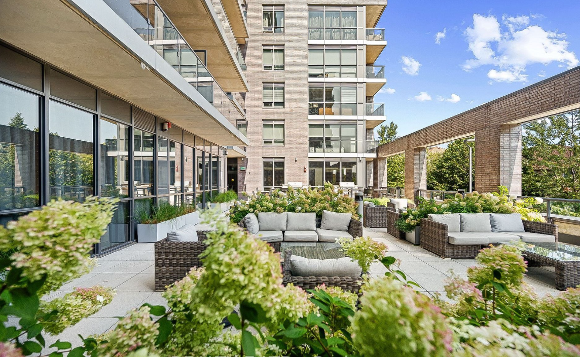 PARK TERRACES AT VALHALLA TOWN SQUARE - Photo 50