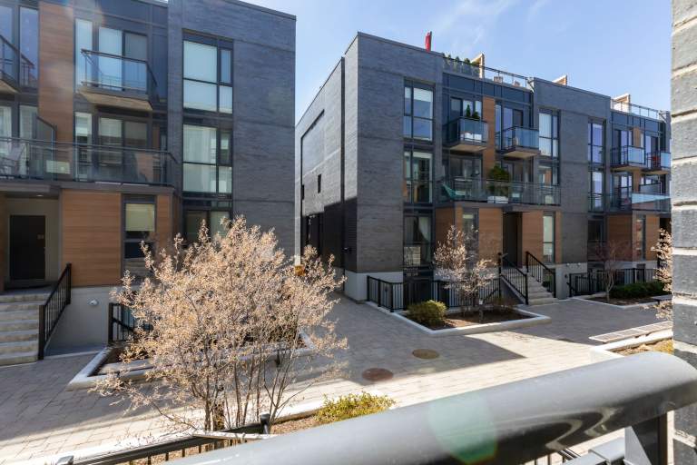 Wallace Walk - 380 Wallace Avenue